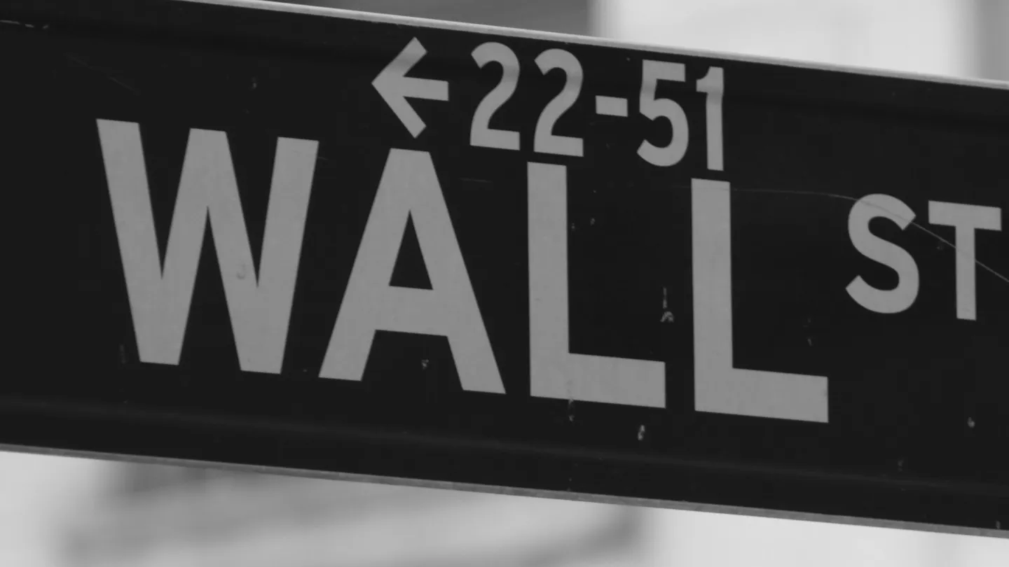Berkshire buys Alphabet for 17 billion dollars and ends 14 quarters of net selling